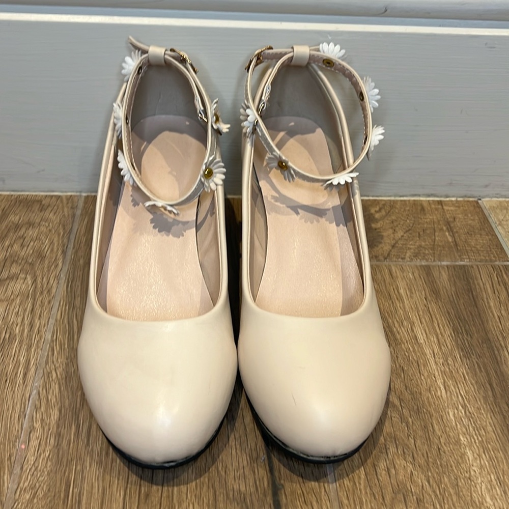 Beige Daisy Chain Buckled Block Heels